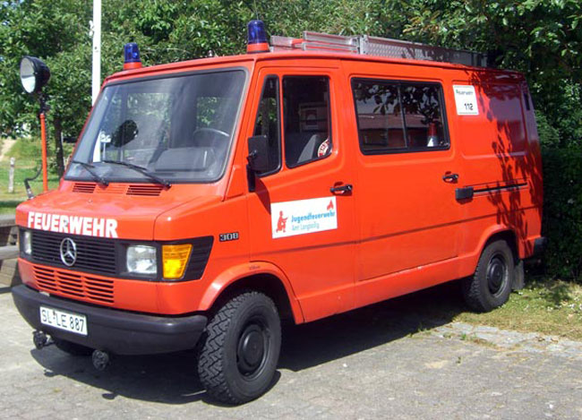 ff-Jugend-Fahrzeug-2010